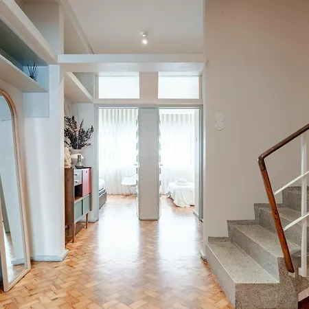 Unique Modernist Duplex & Parking * Oporto