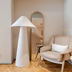 Unique Modernist Duplex & Parking Lägenhet
