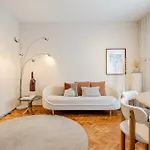 Unique Modernist Duplex & Parking
