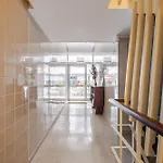 Unique Modernist Duplex & Parking Lägenhet