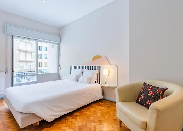 דירה Unique Modernist Duplex & Parking פורטו