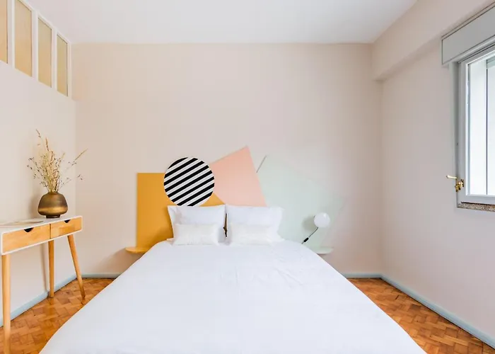 Unique Modernist Duplex & Parking Apartamento *