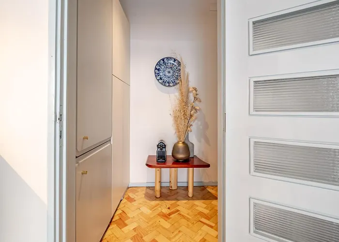 Apartamento Unique Modernist Duplex & Parking *