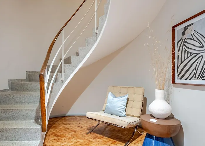 Apartamento Unique Modernist Duplex & Parking *