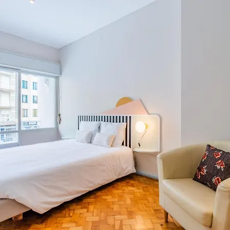 Apartment Unique Modernist Duplex & Parking Porto