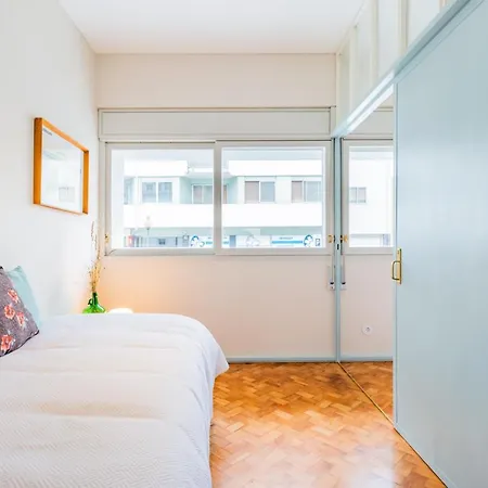 Unique Modernist Duplex & Parking Apartment Porto