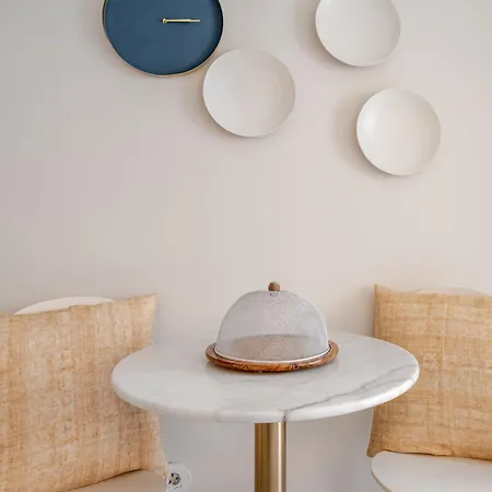 Unique Modernist Duplex & Parking Apartment Porto