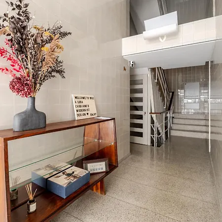 Unique Modernist Duplex & Parking Apartment Porto