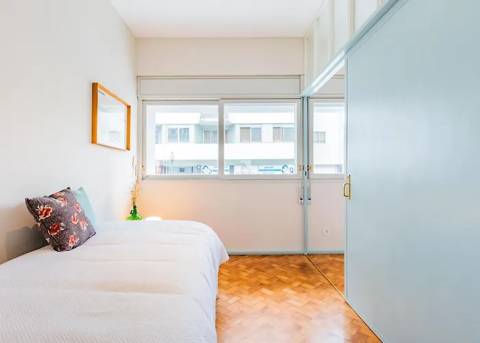 Unique Modernist Duplex & Parking Lejlighed Porto