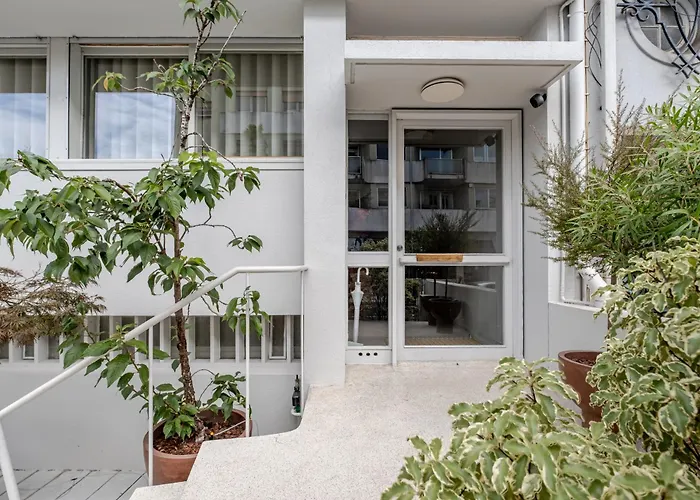 Unique Modernist Duplex & Parking * Porto